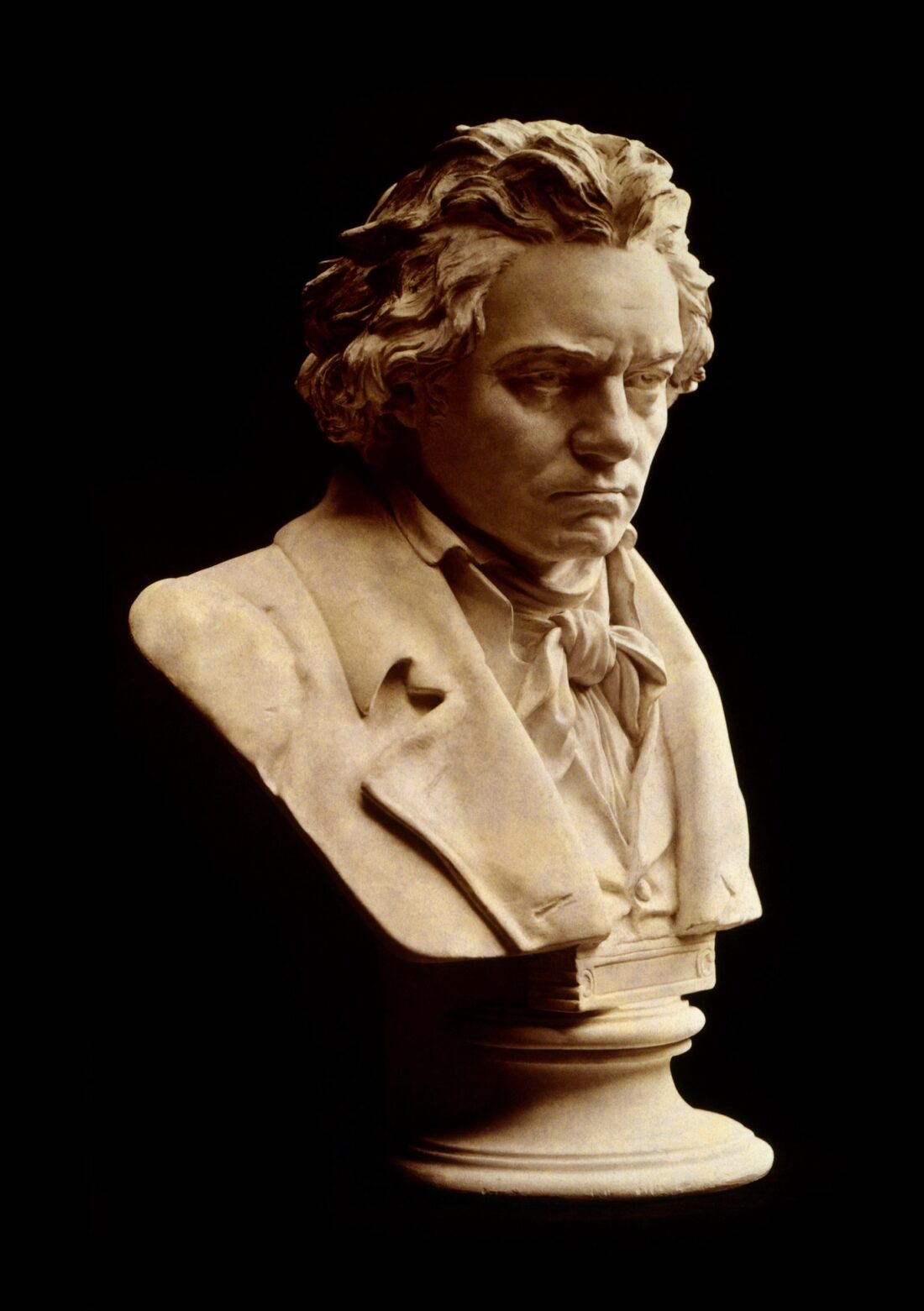 Beethoven_bust_statue_by_Hagen